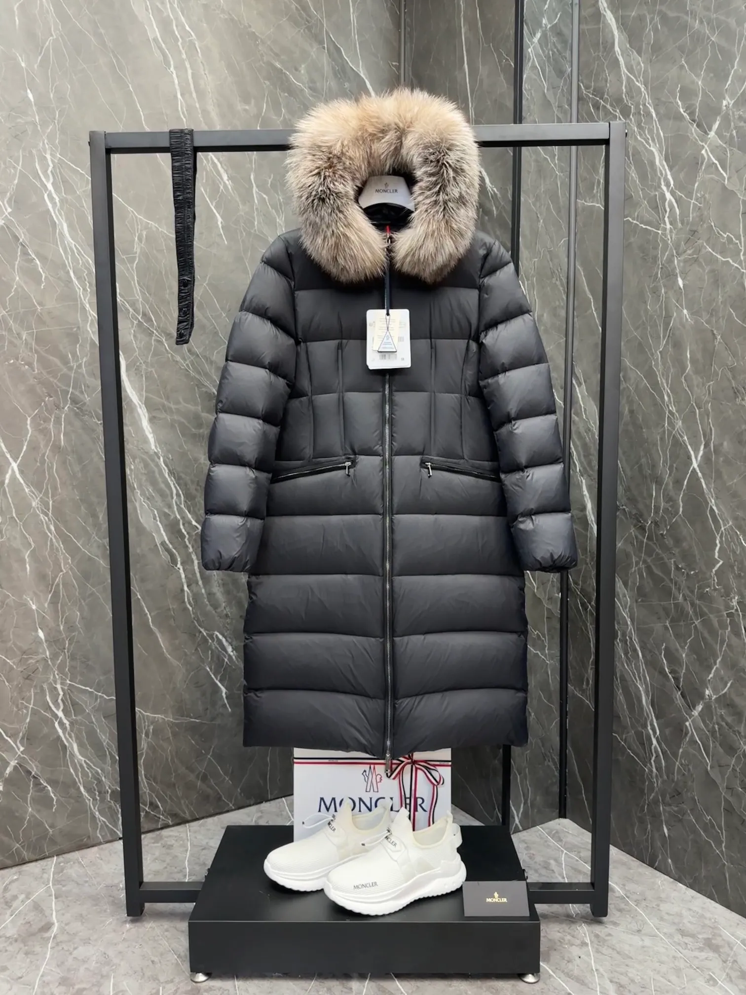 Moncler Boedic .(Classic ) . Boedic ， 。 Boedic ， 。 ， 。 • lounge saison •Longue saison • • • • • • Size : 1-4 .